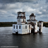 Затопленный храм в Рыбинском водохранилище (2007)